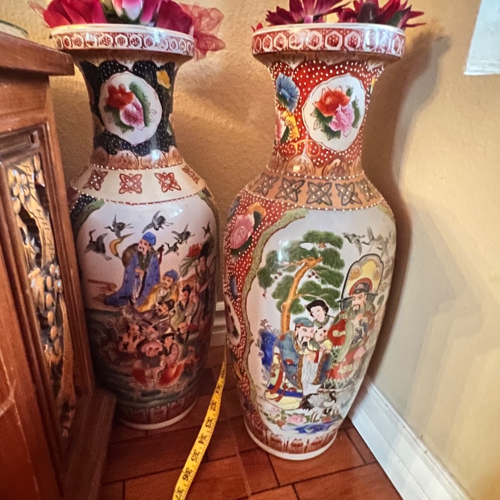 Vases - Picture 2 of 2